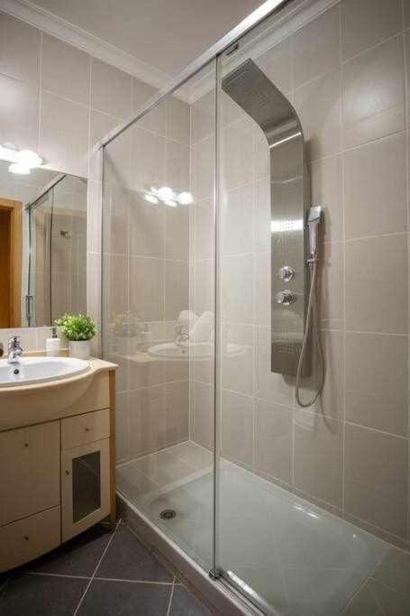 Modern 3Br Apt W/ Lg Terrace, Bbq, Ac & Parking Tavira Luaran gambar
