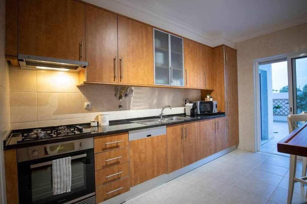 Modern 3Br Apt W/ Lg Terrace, Bbq, Ac & Parking Tavira Luaran gambar