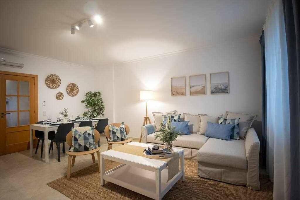 Modern 3Br Apt W/ Lg Terrace, Bbq, Ac & Parking Tavira Luaran gambar